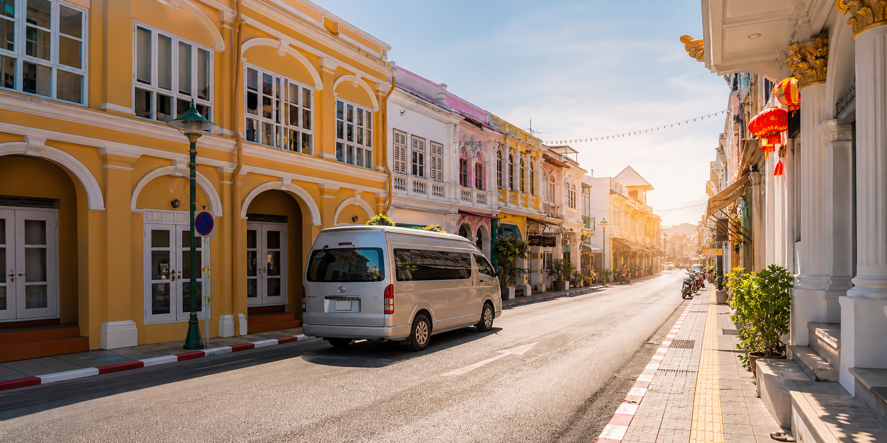How to connect Phuket Old Town and coastal viewpoints without rushing.