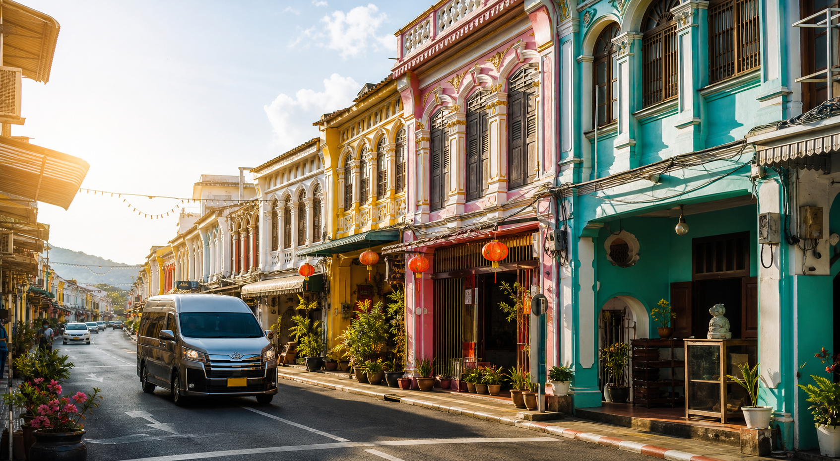 How to connect Phuket Old Town and coastal viewpoints without rushing.